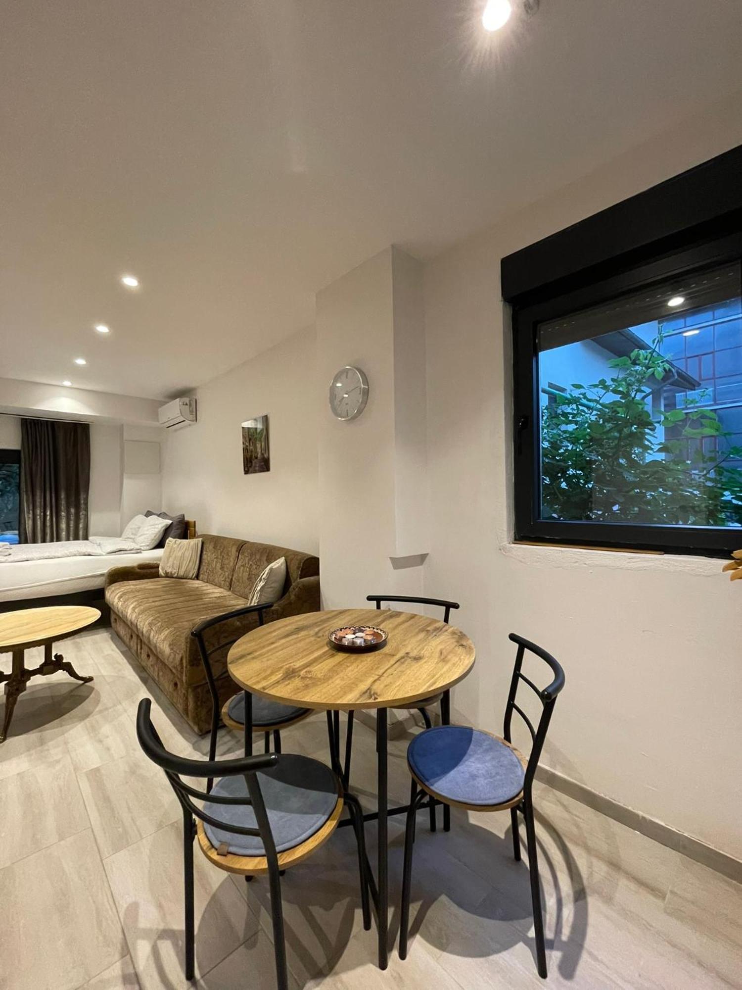 Visoko New Concept - 7 Minutes From The Pyramids - City Center Екстериор снимка